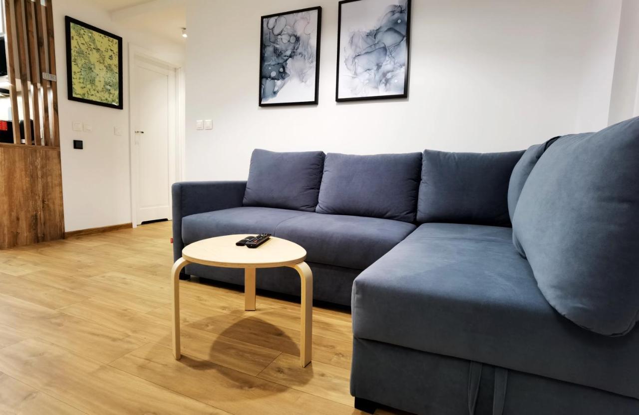 Apartament Z Widokiem Na Park Polanica-Zdroj Luaran gambar