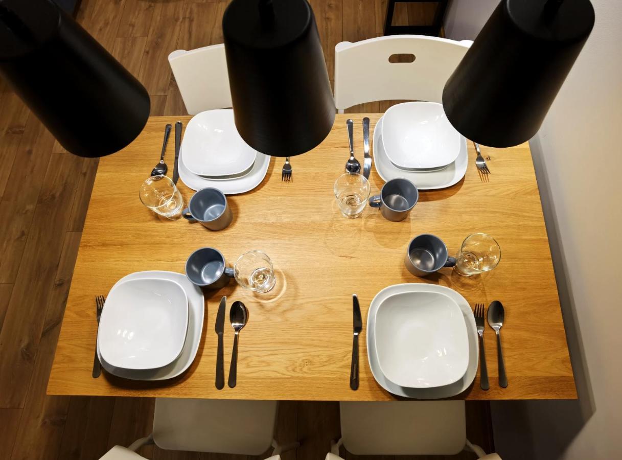 Apartament Z Widokiem Na Park Polanica-Zdroj Luaran gambar